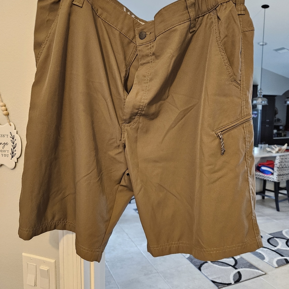 Men's Wrangler Shorts, Size 40
